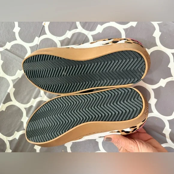 GAMIN DOPAMINE Leopard Fur Print and Hot Pink Sneakers - Picture 9 of 12